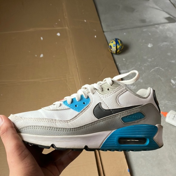 Nike air max I got them for 190 but I'm selling them for150